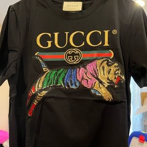 GG trending fashionable T-shirt